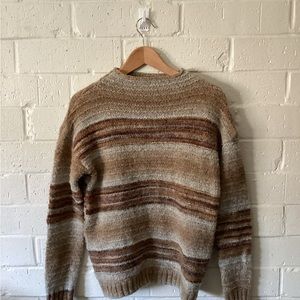 Leo & Nicole brown sweater